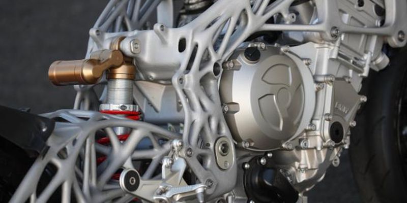 L'importance de l'estampage de précision dans les pièces de rechange de la moto