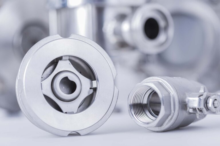 การสำรวจโลหะชนิดพิเศษในการผลิตตัวยึด: จากไทเทเนียมไปจนถึง Hastelloy 9elloy 9 Fastener