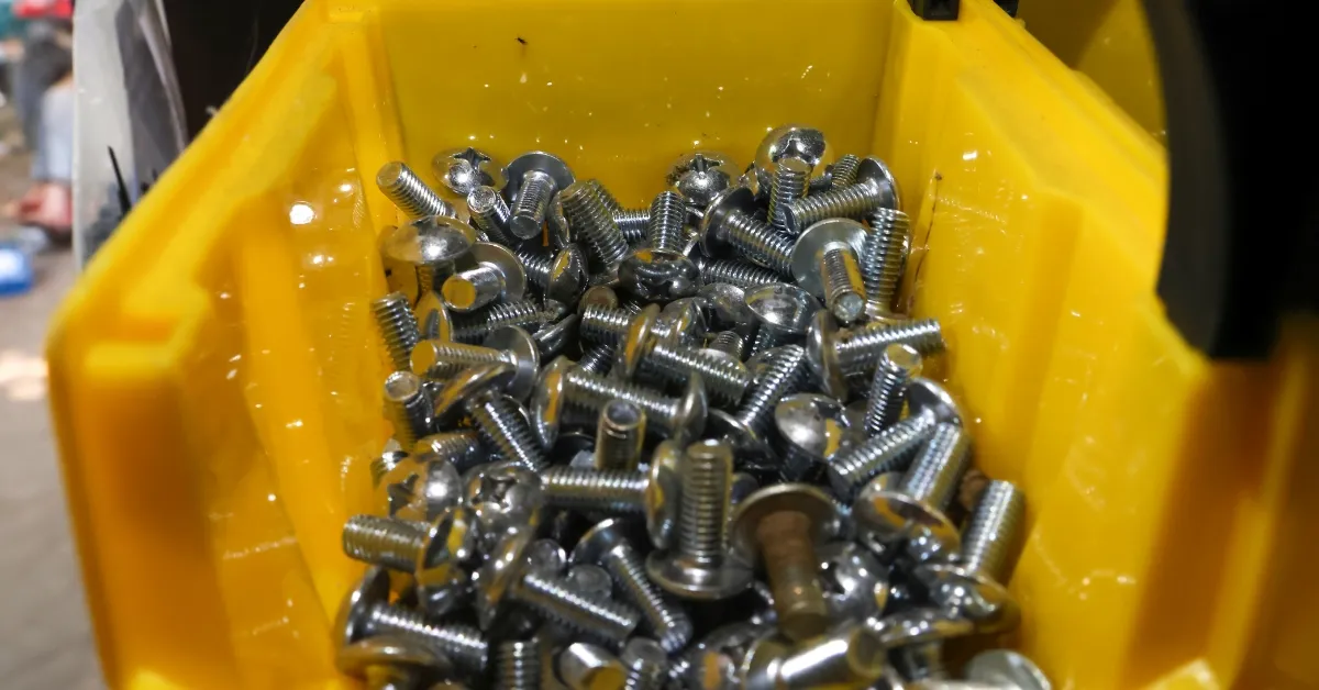 Workshop overview — Kbear Metal fastener factory